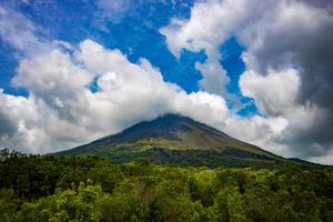 Mighty Arenal Escapade